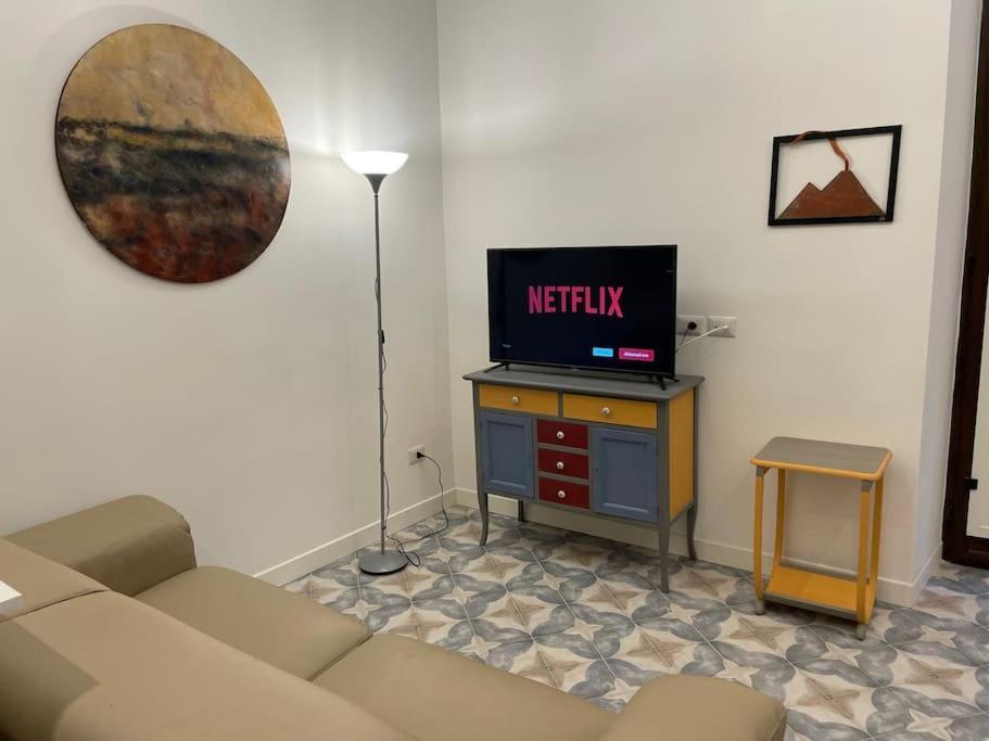 Appartement Casa Luciano Al San Carlo à Naples Extérieur photo